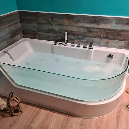 Neufs, Certains Avec Balneo, En Hypercentre De アパート