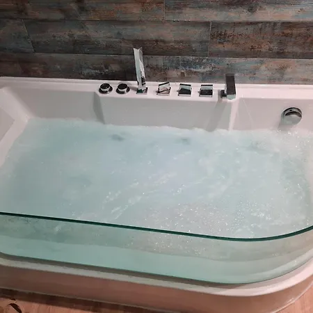 Neufs, Certains Avec Balneo, En Hypercentre De アパート