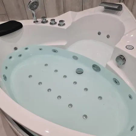 Apartamento Neufs, Certains Avec Balneo, En Hypercentre De *